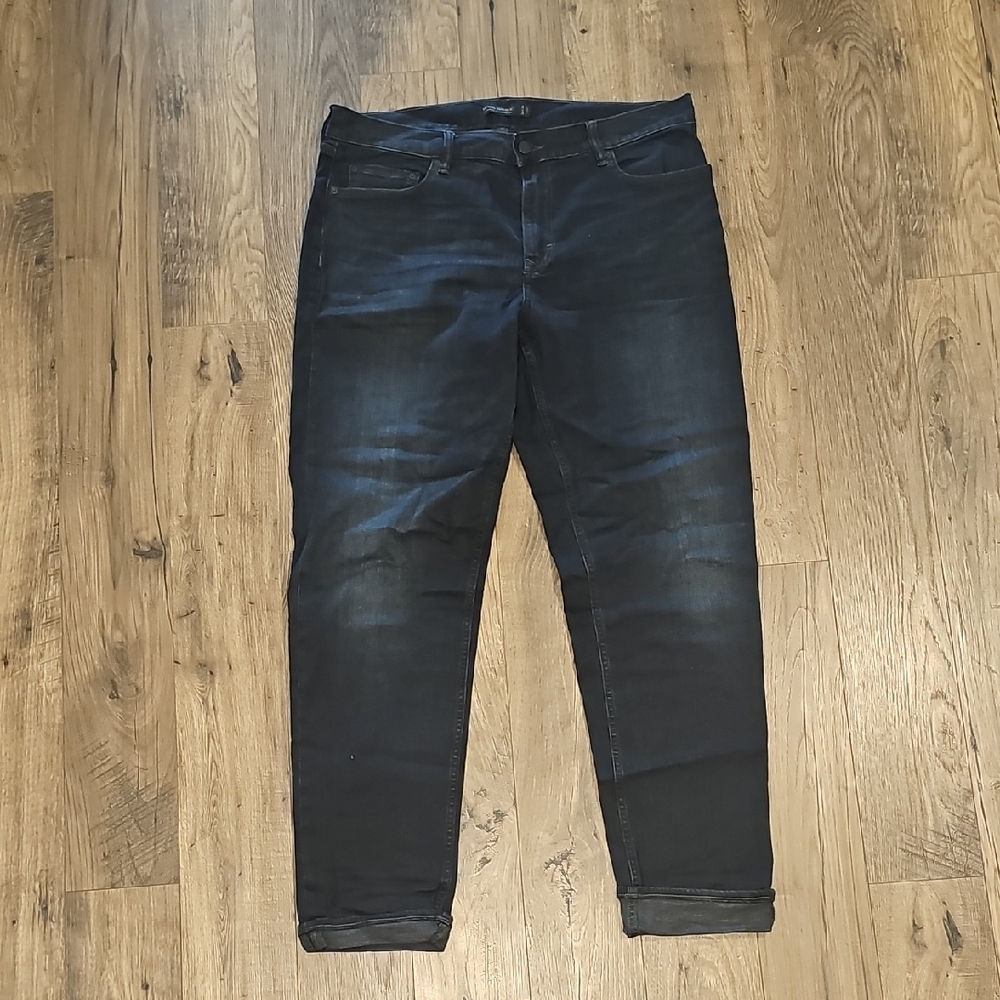 Men's Dark Blue Jeans